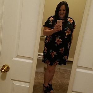 Meet your Posher, Cassandra